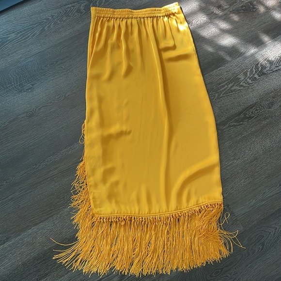 💛RACHEL ZOE gold/mustard cocktail fringe satin skirt w/left side split Size xs - Picture 11 of 15